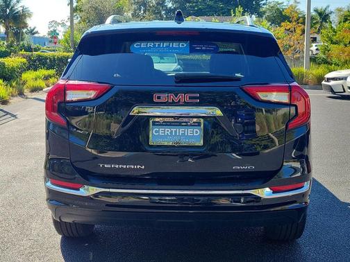 2022 GMC Terrain Denali