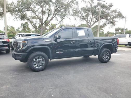 2025 GMC Sierra 1500 AT4X