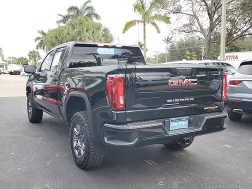 2025 GMC Sierra 1500 AT4X