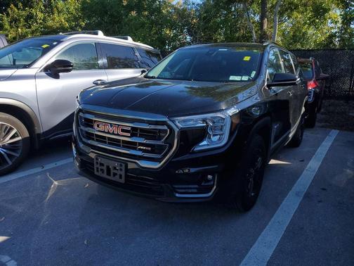 2023 GMC Terrain AWD AT4
