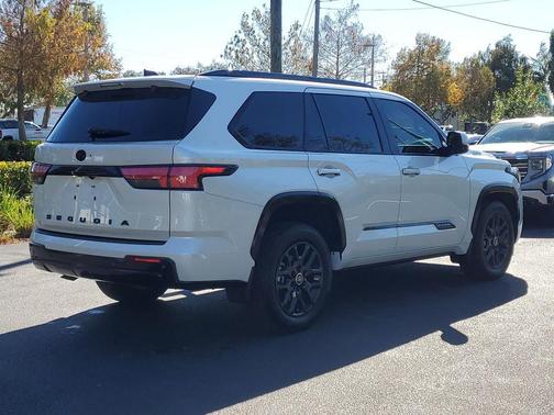 2024 Toyota Sequoia Platinum