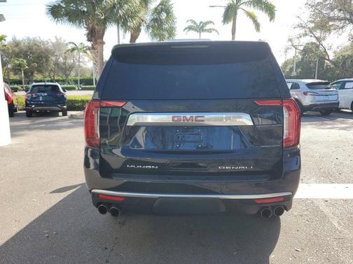 2022 GMC Yukon XL Denali