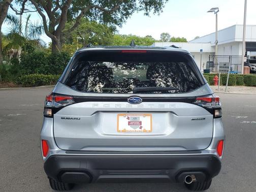 Ice Silver Metallic 2025 Subaru Forester Touring