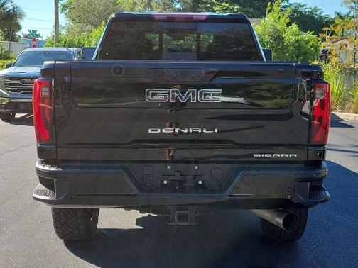 2025 GMC Sierra 2500 Denali Ultimate