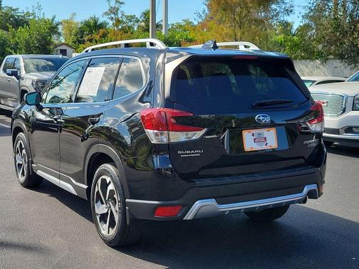 2023 Subaru Forester Touring