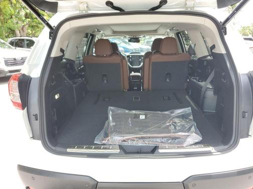 Crystal White Pearl 2026 Subaru Ascent Touring 7-Passenger