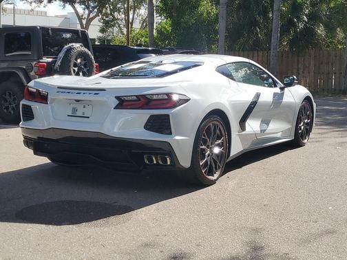 2023 Chevrolet Corvette Stingray w/2LT
