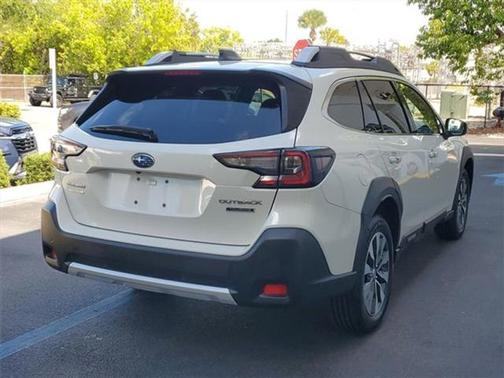 2023 Subaru Outback Touring
