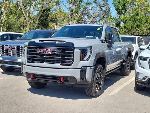 Thunderstorm Gray 2025 GMC Sierra 2500 AT4