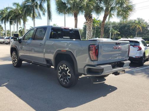 Thunderstorm Gray 2025 GMC Sierra 2500 AT4