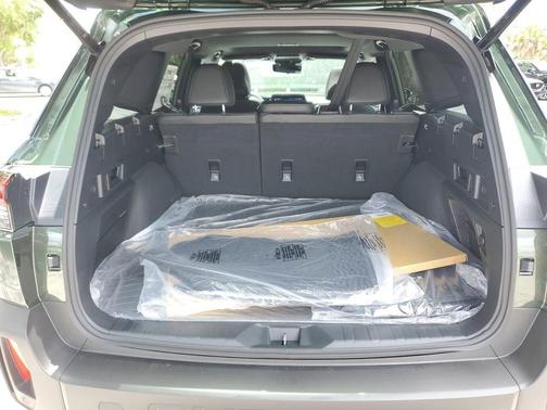 Deep Emerald Green Pearl 2026 Subaru Outback Touring XT