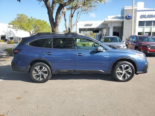 2022 Subaru Outback Touring XT