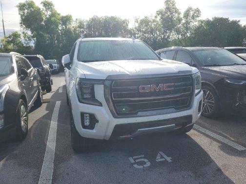 White Frost Tricoat 2024 GMC Yukon XL 4WD AT4