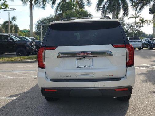 White Frost Tricoat 2024 GMC Yukon XL 4WD AT4