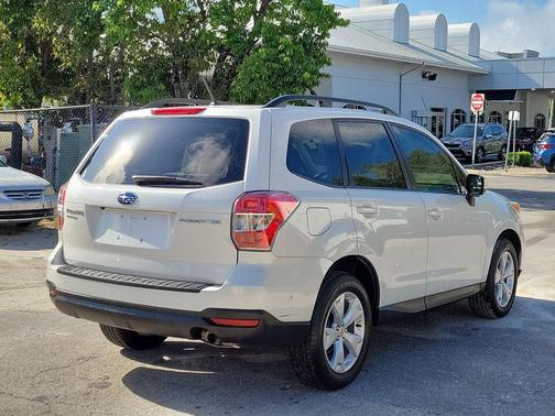 Satin White Pearl 2015 Subaru Forester 2.5i Premium