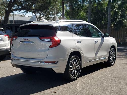 2022 GMC Terrain Denali
