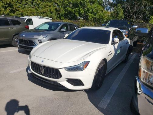 2023 Maserati Ghibli Modena