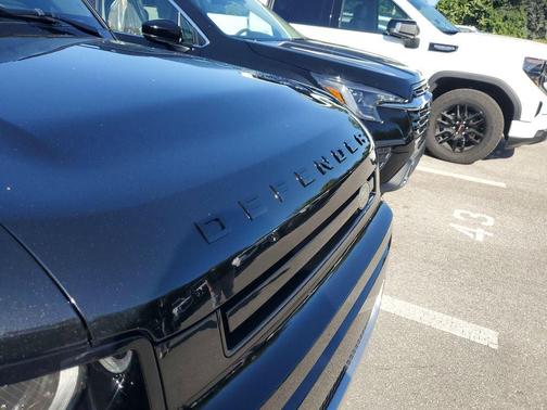 2024 Land Rover Defender 110 P400 S