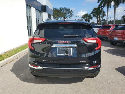 2022 GMC Terrain Denali