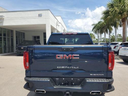Pacific Blue Metallic 2023 GMC Sierra 1500 Denali