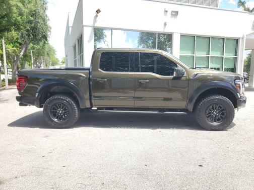 SHELTER GREEN 2025 Ford F-150 Raptor