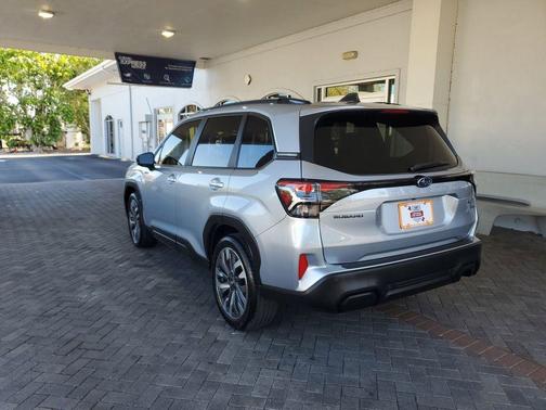 Ice Silver Metallic 2025 Subaru Forester Hybrid Touring