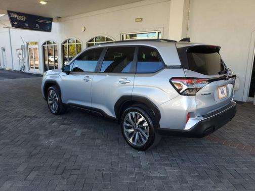 Ice Silver Metallic 2025 Subaru Forester Hybrid Touring