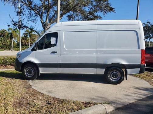 2023 Mercedes-Benz Sprinter 2500 Standard Roof