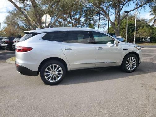 2020 Buick Enclave FWD Essence