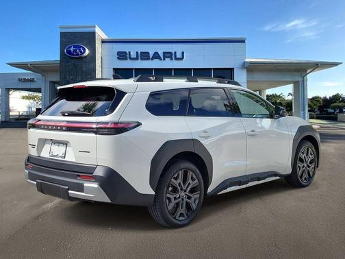 Crystal White Pearl 2026 Subaru Trailseeker Limited