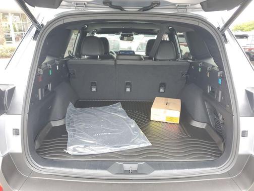 Ice Silver Metallic 2026 Subaru Outback Limited