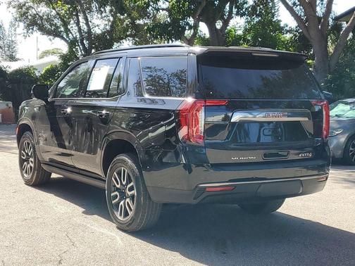 2023 GMC Yukon 4WD AT4