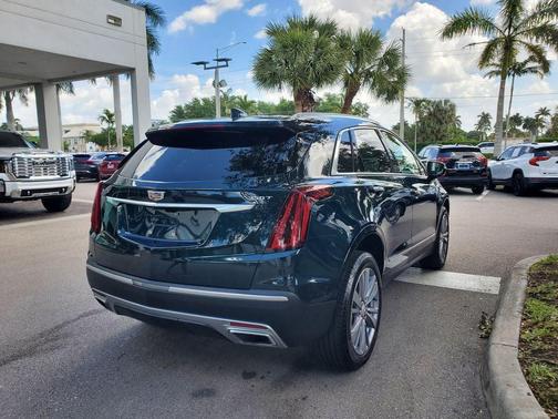 2024 Cadillac XT5 Premium Luxury