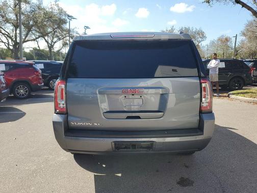 2019 GMC Yukon XL SLT