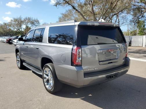 2019 GMC Yukon XL SLT