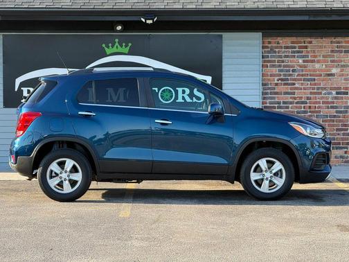Pacific Blue Metallic 2019 Chevrolet Trax LT