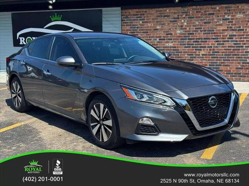 2022 Nissan Altima 2.5 SV