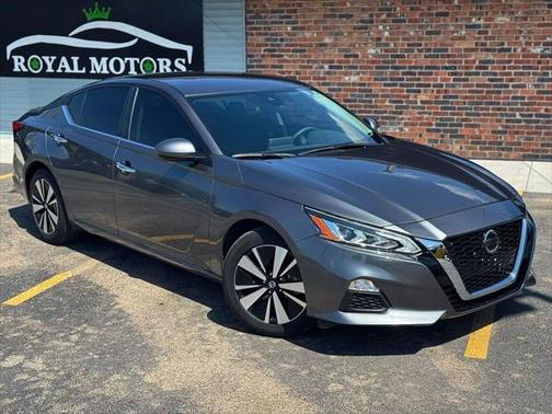 2022 Nissan Altima 2.5 SV