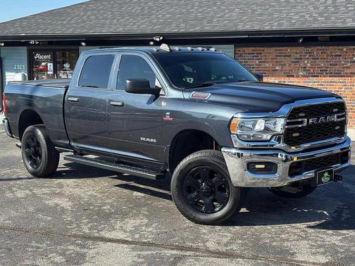 2020 RAM 2500 Tradesman Crew Cab 4X4 6'4' Box