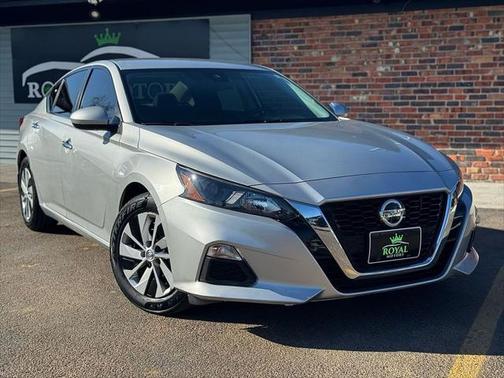 2022 Nissan Altima S FWD