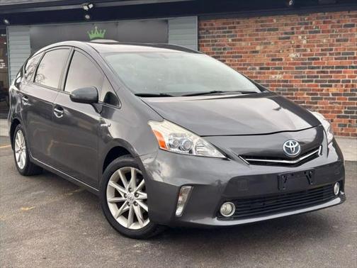 2014 Toyota Prius v Two