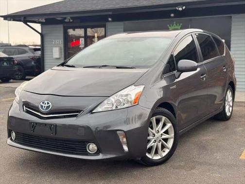 2014 Toyota Prius v Two