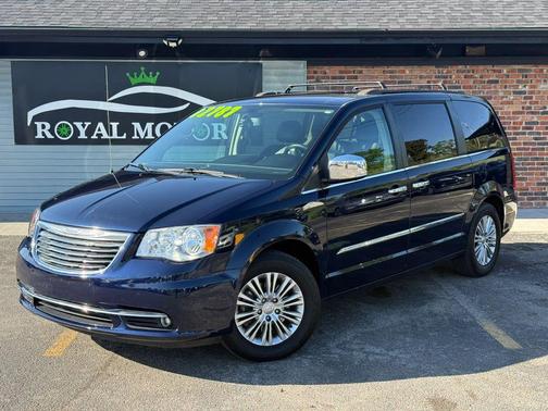 True Blue Pearlcoat 2015 Chrysler Town & Country Touring-L