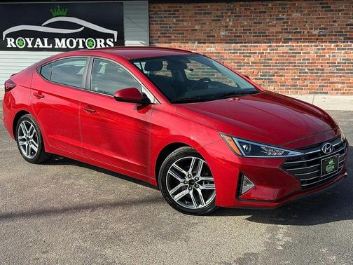 Scarlet Red 2019 Hyundai ELANTRA SE
