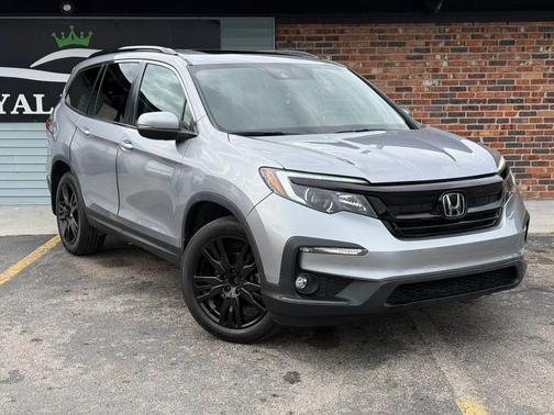 Lunar Silver Metallic 2022 Honda Pilot AWD Special Edition