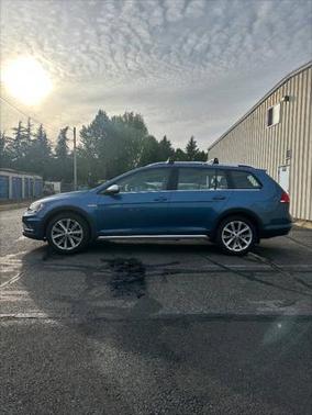 2017 Volkswagen Golf Alltrack TSI SE