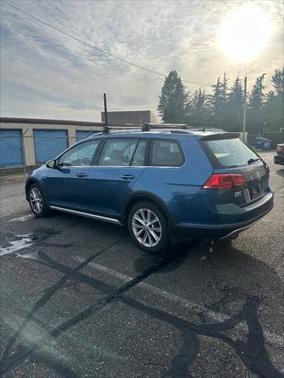 2017 Volkswagen Golf Alltrack TSI SE