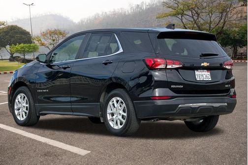 Mosaic Black Metallic 2022 Chevrolet Equinox 1LT