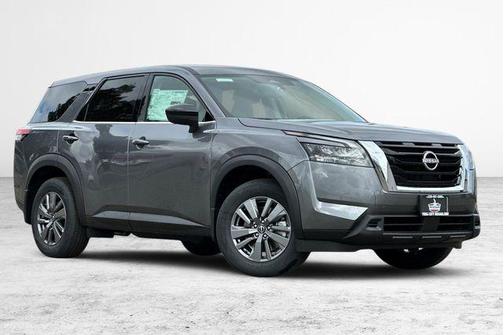 2025 Nissan Pathfinder S FWD