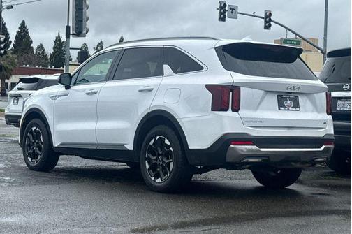 2024 Kia Sorento S